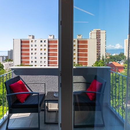 Brand New Apartment Close To The Beach, City Center And University Of Rijeka - Apartment Karlo Exterior photo